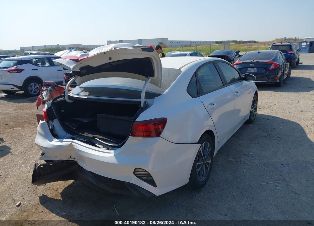 2024 KIA FORTE LXS VIN: 3KPF24AD0RE716978