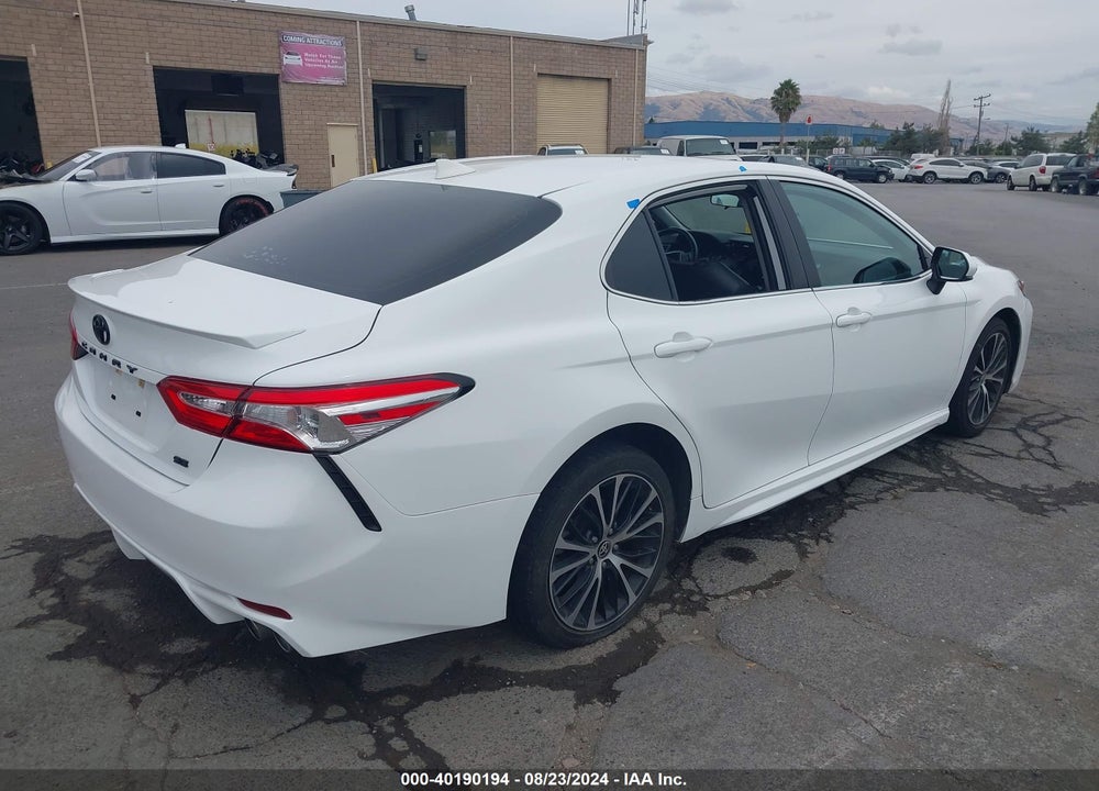 2020 TOYOTA CAMRY SE VIN: 4T1G11AK2LU949155