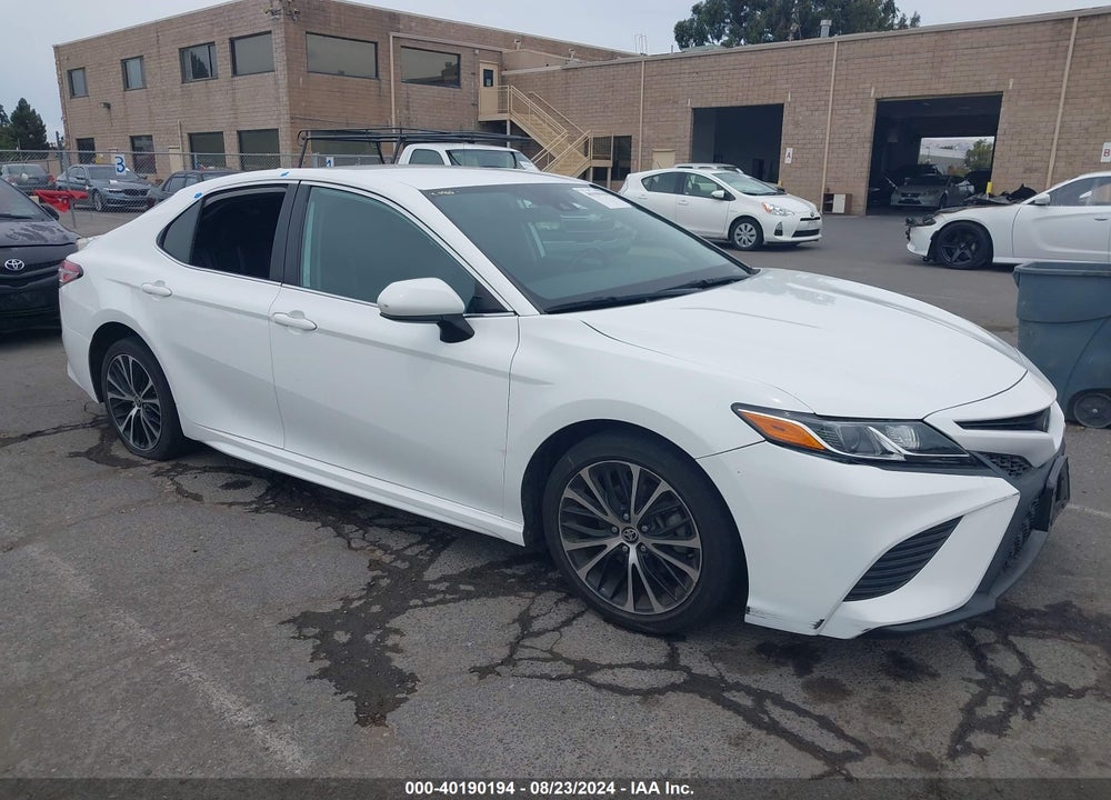 2020 TOYOTA CAMRY SE VIN: 4T1G11AK2LU949155