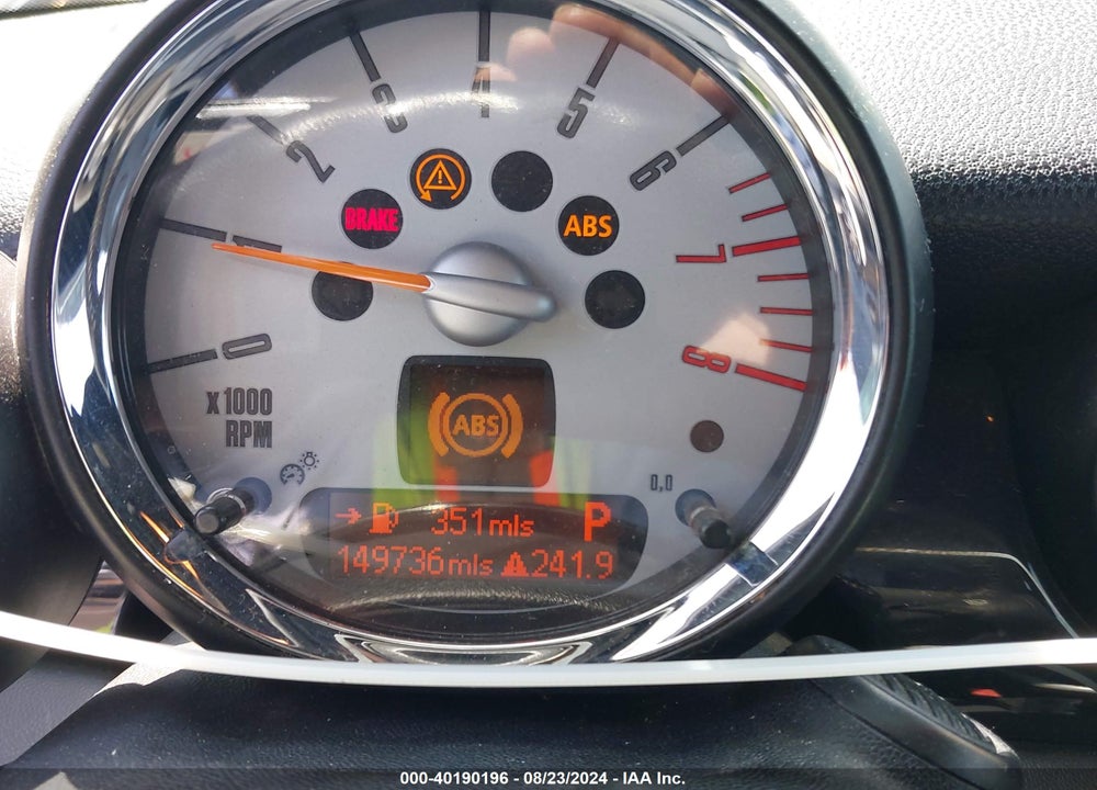 2009 MINI COOPER VIN: WMWMR33579TU95659