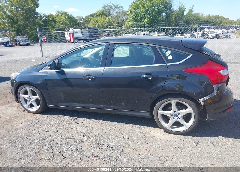 2012 FORD FOCUS TITANIUM VIN: 1FAHP3N28CL433679
