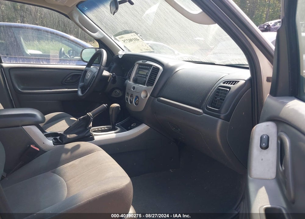2005 MAZDA TRIBUTE I VIN: 4F2YZ02Z35KM56378