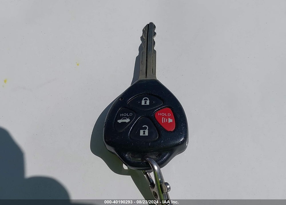 2013 TOYOTA COROLLA LE VIN: 2T1BU4EE4DC074557