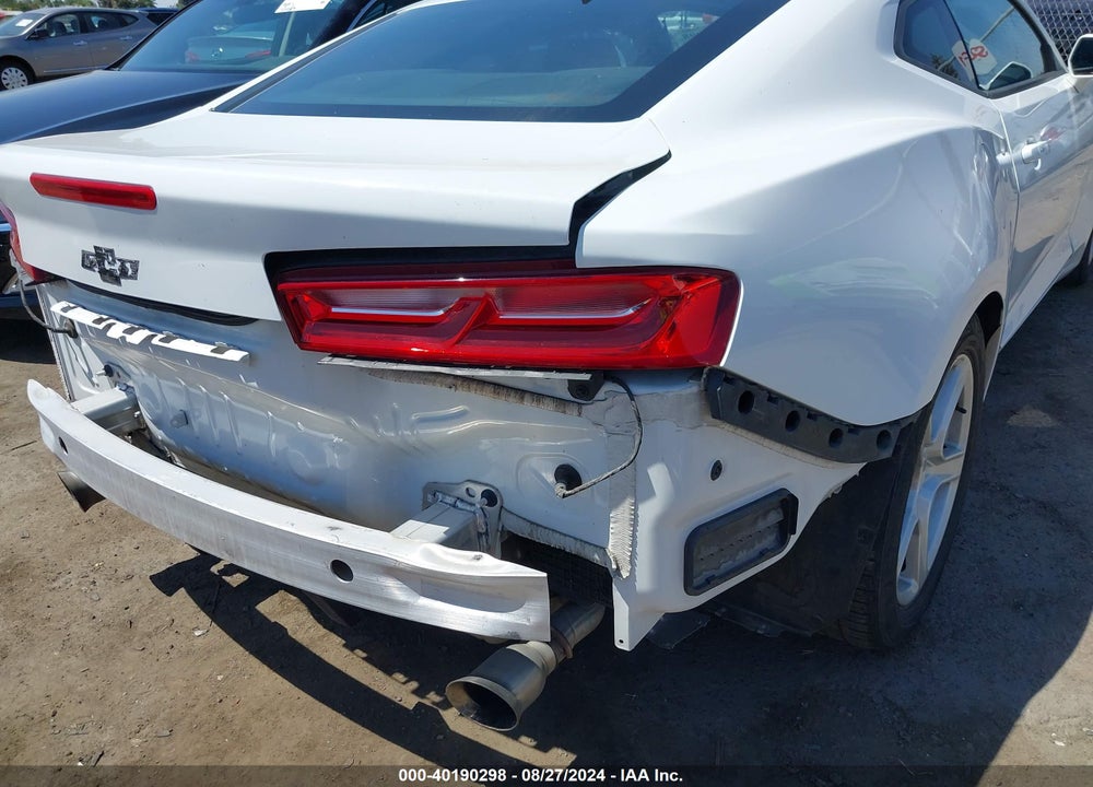 2017 CHEVROLET CAMARO 2LT VIN: 1G1FD1RS3H0165747
