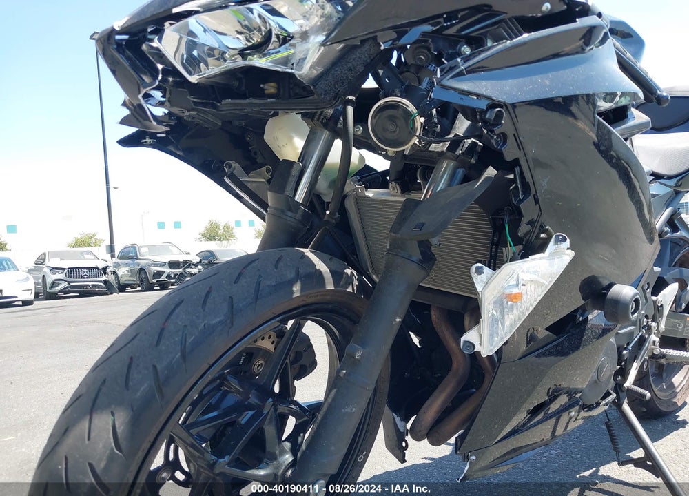 2019 KAWASAKI EX400 VIN: JKAEXKH15KDA31912