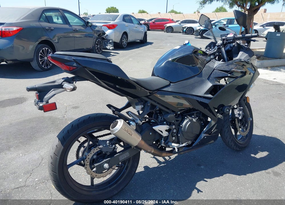 2019 KAWASAKI EX400 VIN: JKAEXKH15KDA31912