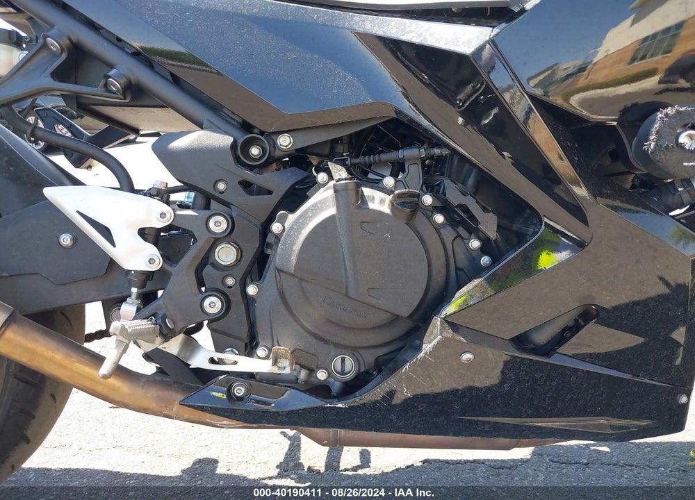 2019 KAWASAKI EX400 VIN: JKAEXKH15KDA31912