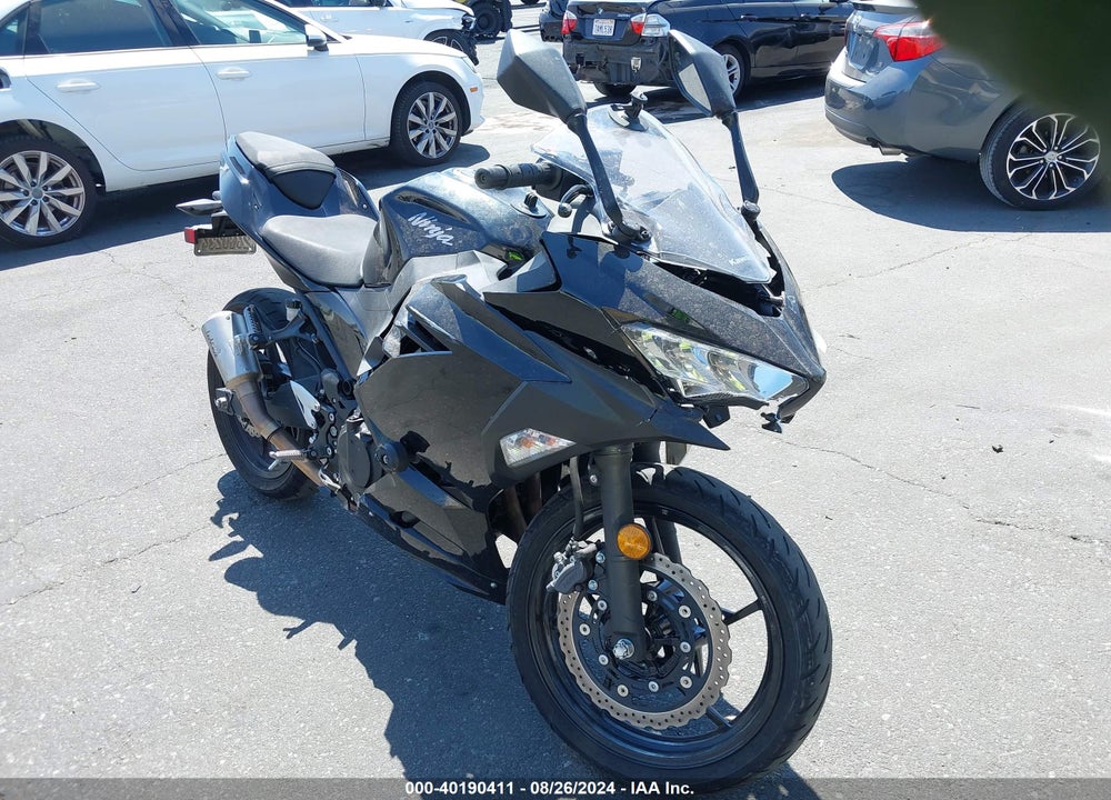 2019 KAWASAKI EX400 VIN: JKAEXKH15KDA31912
