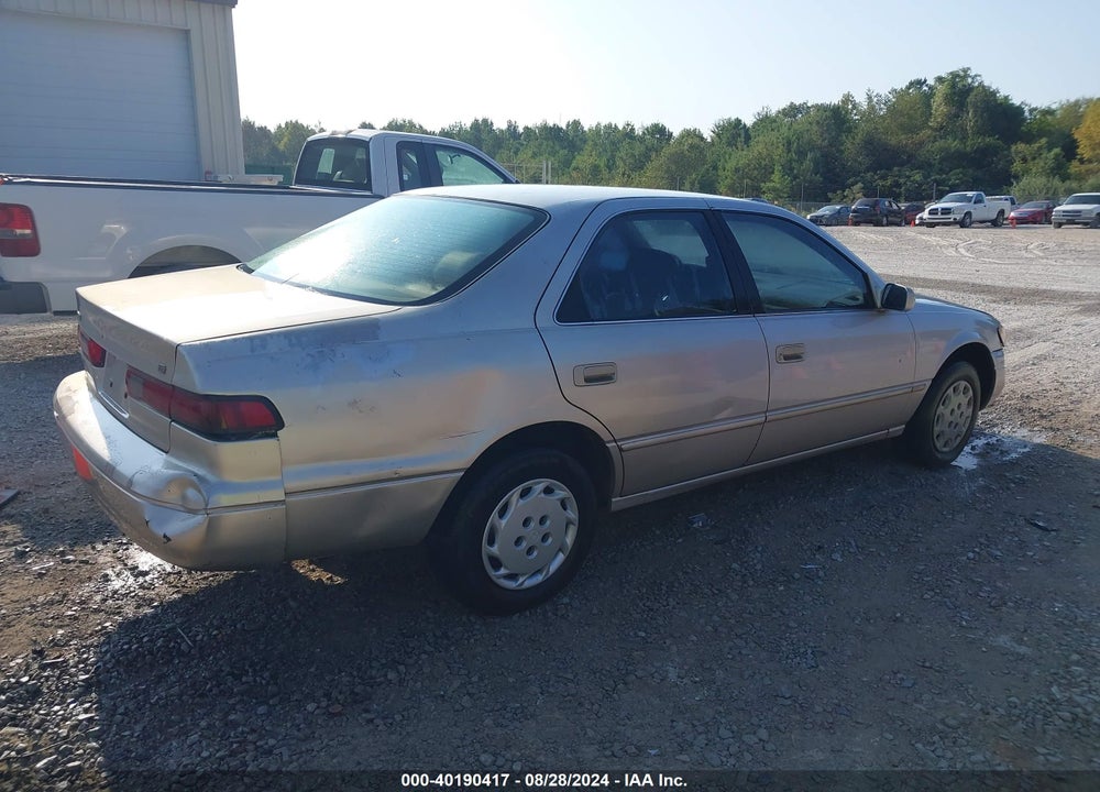 1998 TOYOTA CAMRY LE VIN: 4T1BG22K1WU295976