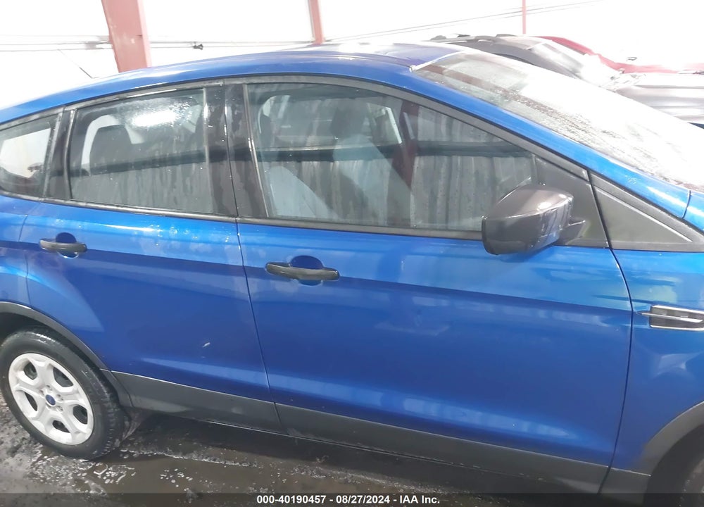 2018 FORD ESCAPE VIN: 1FMCU0F7XJUA17674