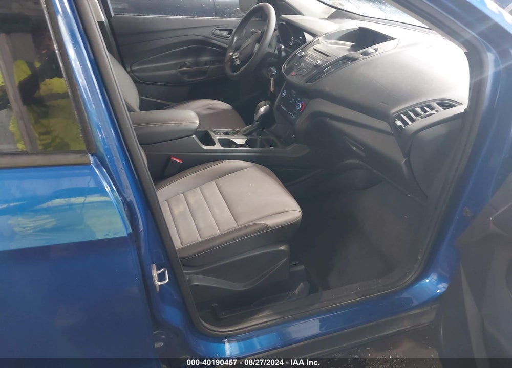 2018 FORD ESCAPE VIN: 1FMCU0F7XJUA17674