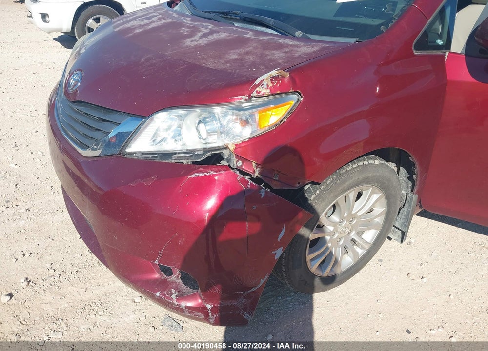 2011 TOYOTA SIENNA XLE V6 VIN: 5TDYK3DCXBS027547