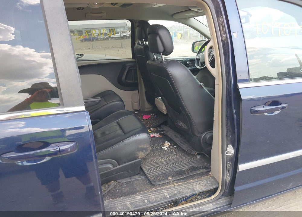 2016 CHRYSLER TOWN & COUNTRY VIN: 2C4RC1BG4GR188181