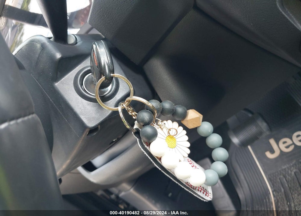2014 JEEP COMPASS LATITUDE VIN: 1C4NJDEB9ED501229