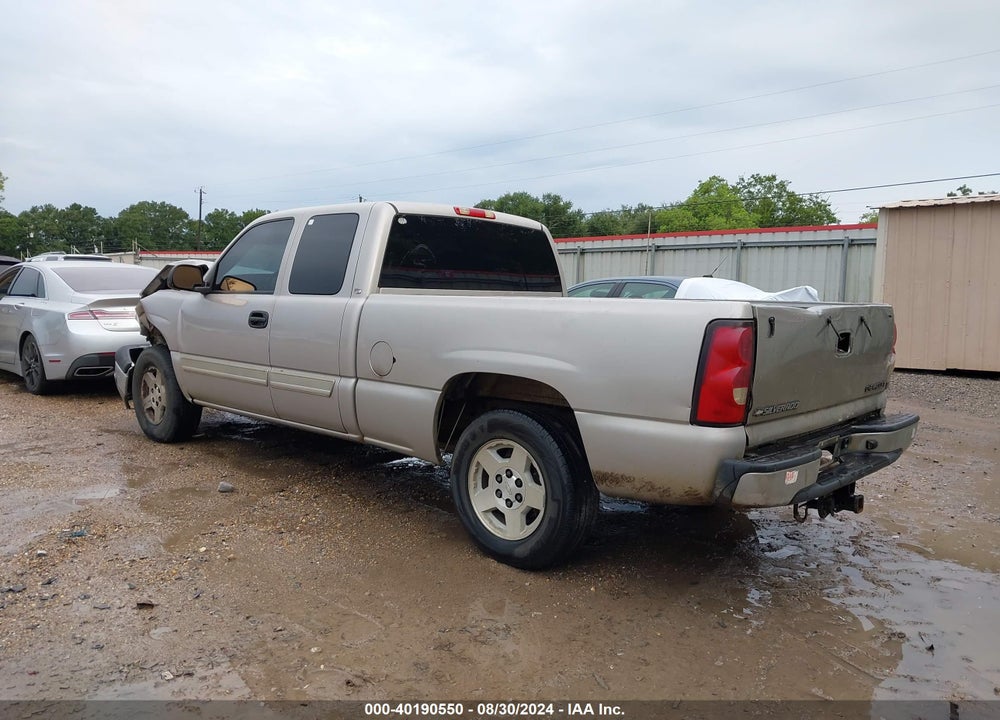 2005 CHEVROLET SILVERADO 1500 LS VIN: 2GCEC19T551165666
