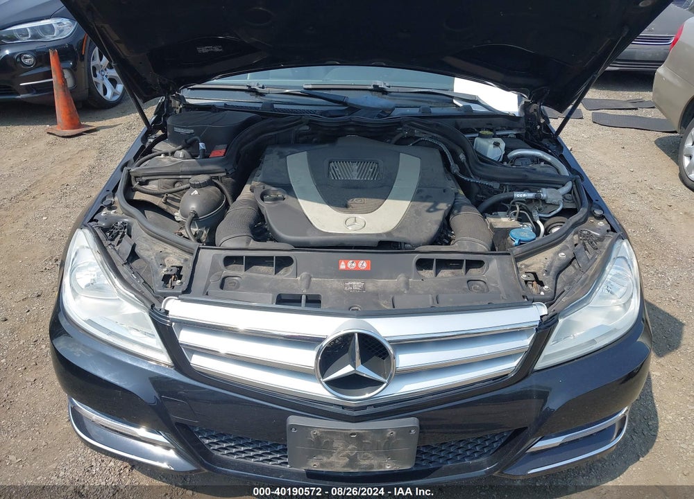 2012 MERCEDES-BENZ C 300 LUXURY 4MATIC/SPORT 4MATIC VIN: WDDGF8BB8CR226397