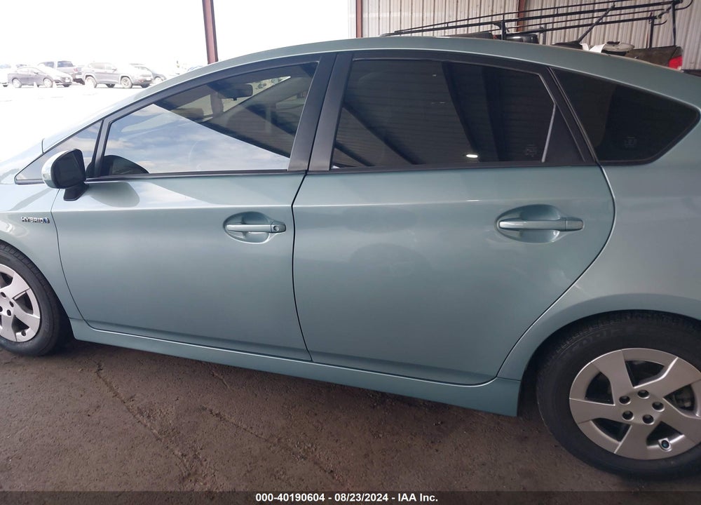 2015 TOYOTA PRIUS THREE VIN: JTDKN3DU7F1882716