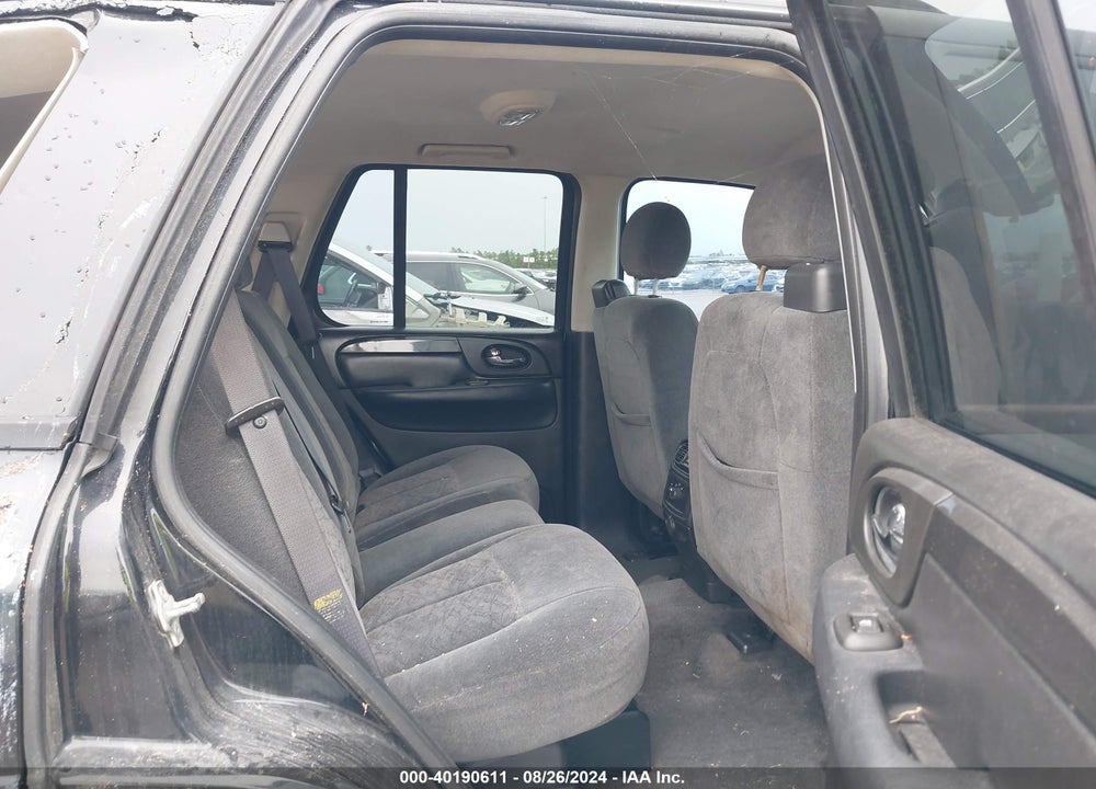 2005 GMC ENVOY SLE VIN: 1GKDS13S052168364