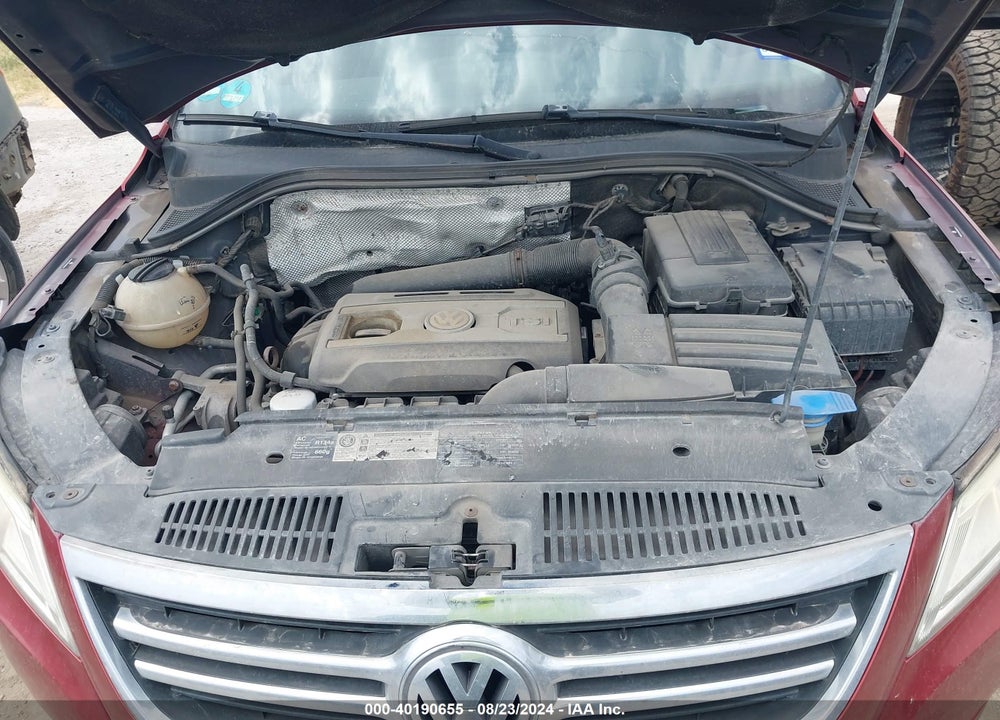 2010 VOLKSWAGEN TIGUAN SE VIN: WVGAV7AX4AW508251