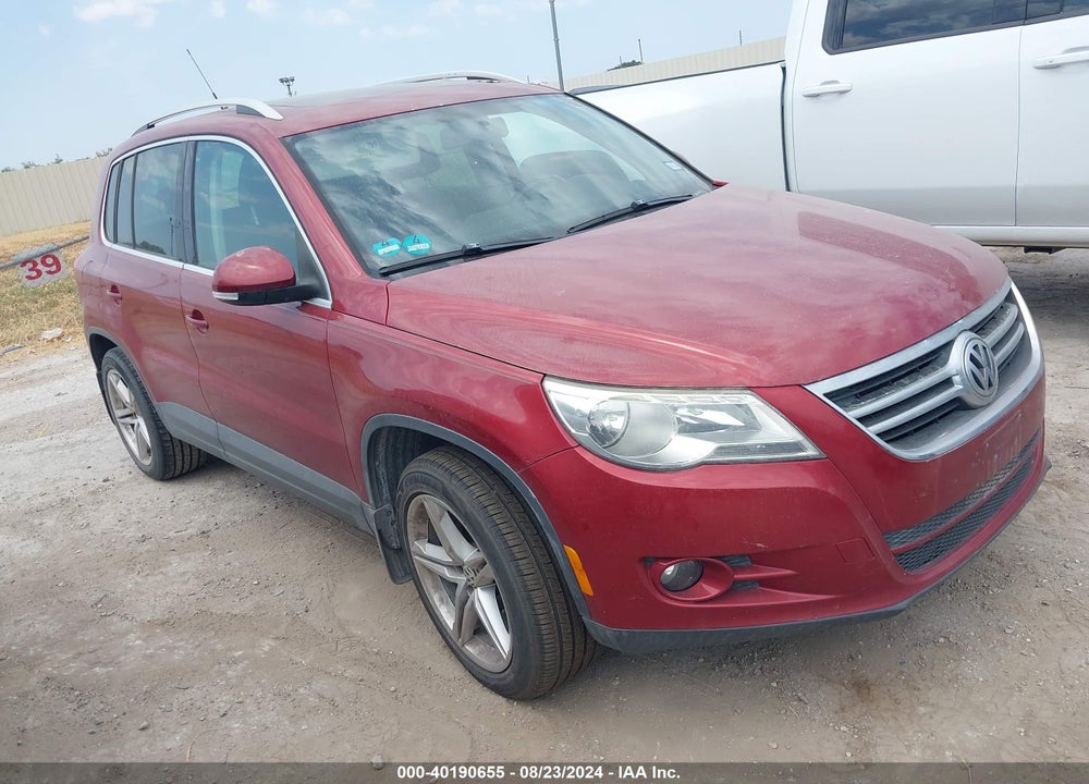 2010 VOLKSWAGEN TIGUAN SE VIN: WVGAV7AX4AW508251