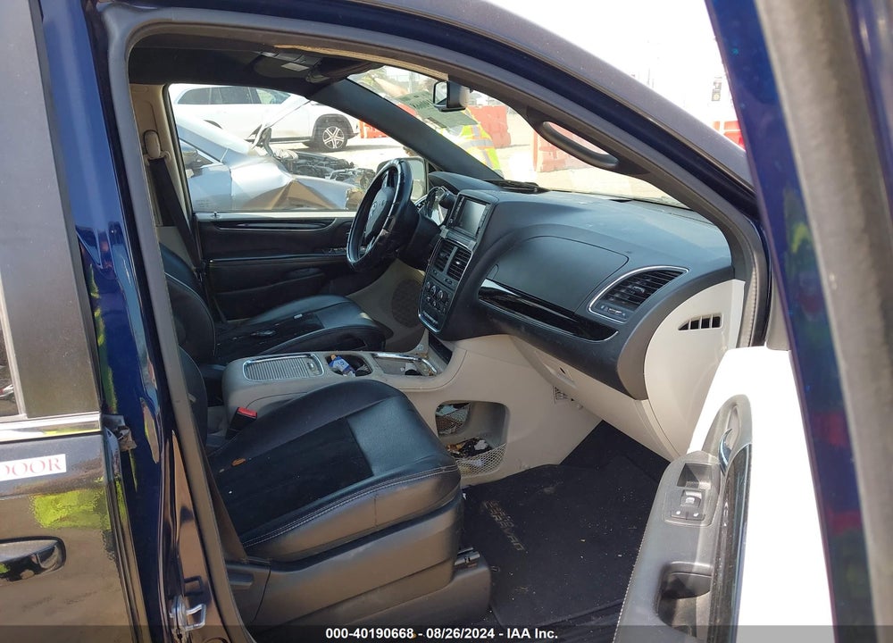 2017 DODGE GRAND CARAVAN SXT VIN: 2C4RDGCG6HR624741