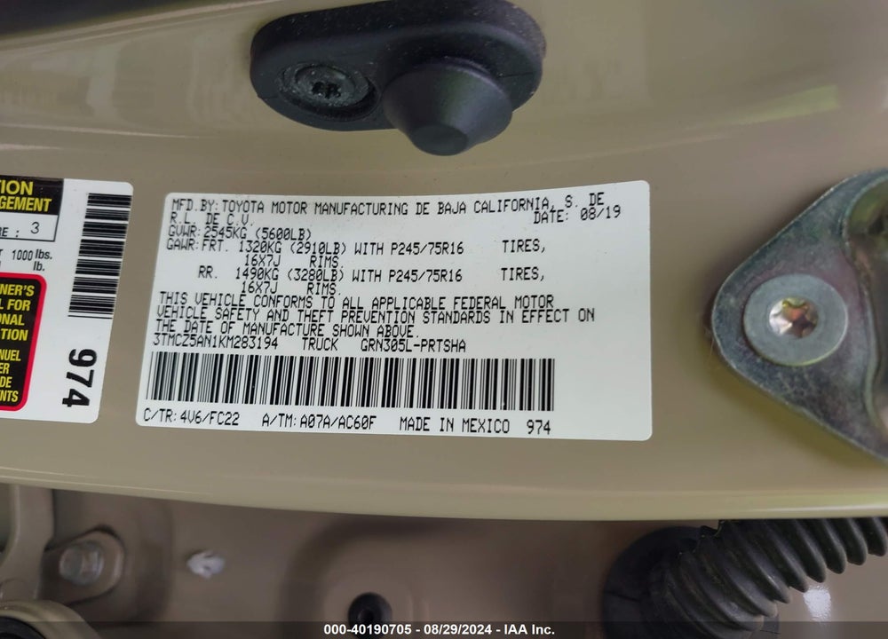 2019 TOYOTA TACOMA SR5 V6 VIN: 3TMCZ5AN1KM283194