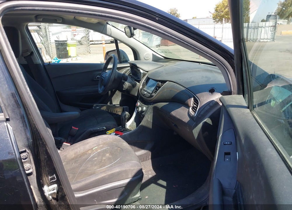 2017 CHEVROLET TRAX LS VIN: 3GNCJKSBXHL168495