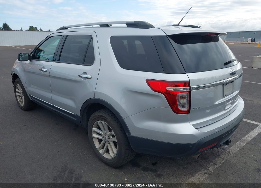 2015 FORD EXPLORER XLT VIN: 1FM5K8D85FGC66334