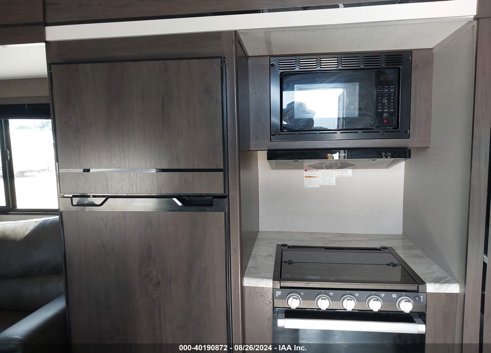 2022 GRAND DESIGN TRANSCEND 261BH VIN: 573TT3127N8822110