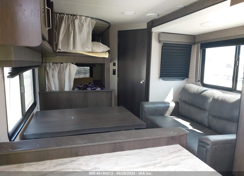 2022 GRAND DESIGN TRANSCEND 261BH VIN: 573TT3127N8822110