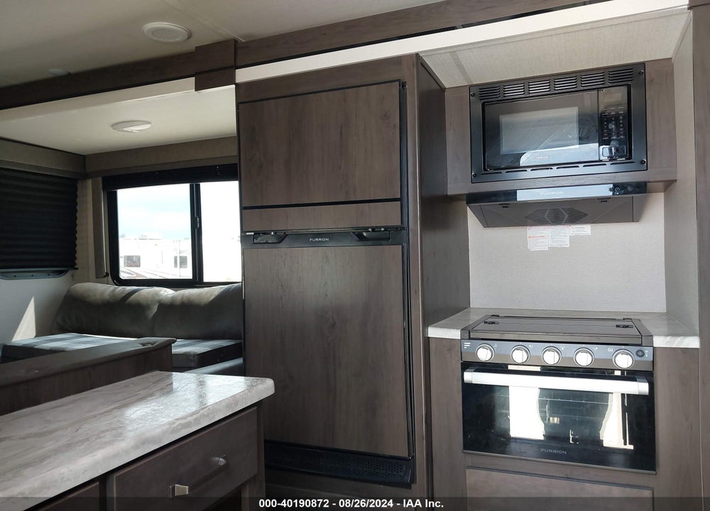 2022 GRAND DESIGN TRANSCEND 261BH VIN: 573TT3127N8822110