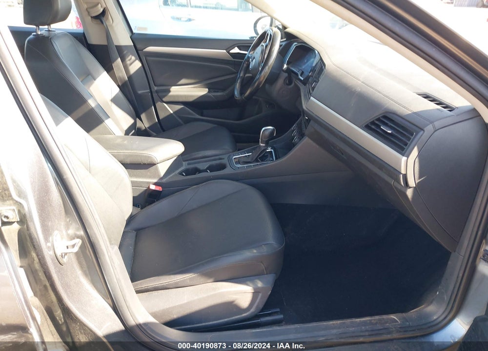 2019 VOLKSWAGEN JETTA 1.4T R-LINE/1.4T S/1.4T SE VIN: 3VWCB7BU5KM197096