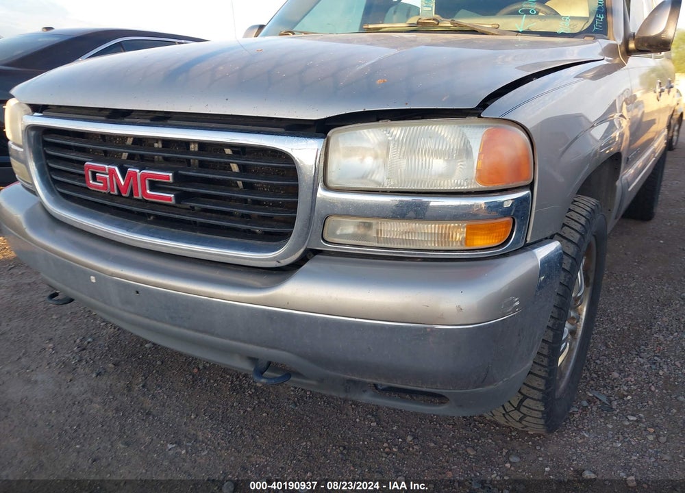 2001 GMC YUKON XL 1500 SLT VIN: 3GKFK16T21G226845
