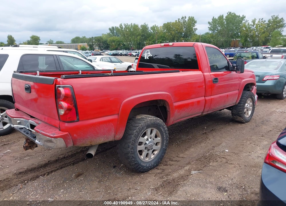 2006 CHEVROLET SILVERADO 2500HD WORK TRUCK VIN: 1GCHK24U06E172840