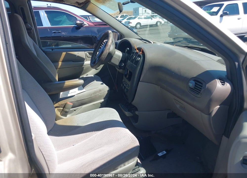 2002 DODGE GRAND CARAVAN VIN: 2B4GP34322R759724