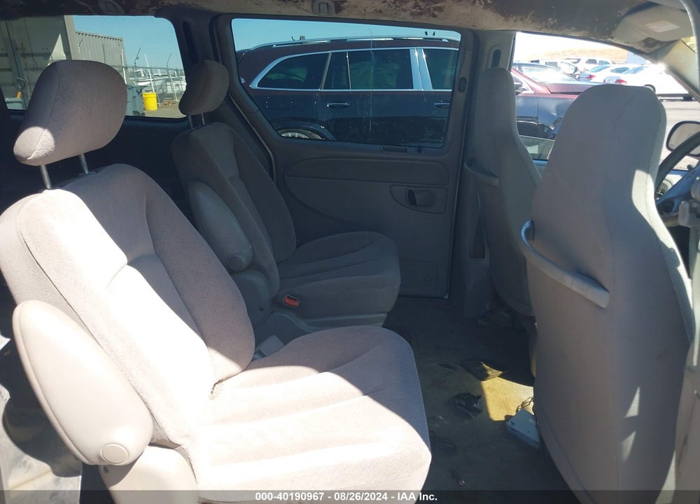 2002 DODGE GRAND CARAVAN VIN: 2B4GP34322R759724