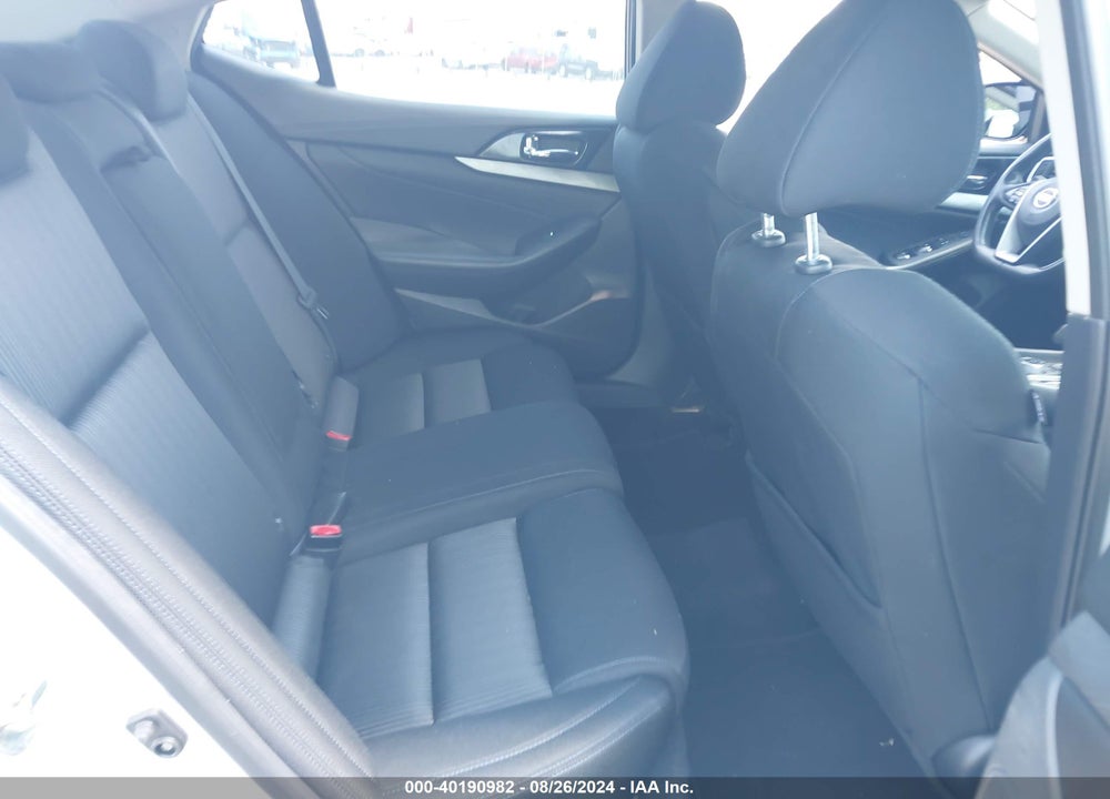 2017 NISSAN MAXIMA 3.5 S VIN: 1N4AA6AP9HC422753
