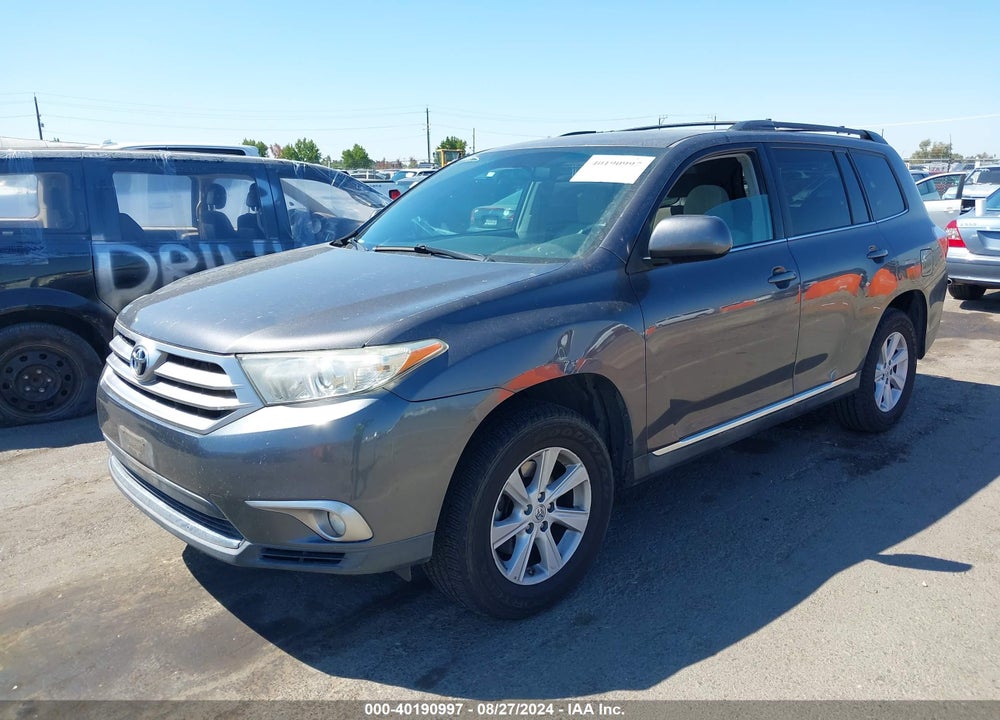 2013 TOYOTA HIGHLANDER BASE PLUS V6 VIN: 5TDZK3EHXDS098166