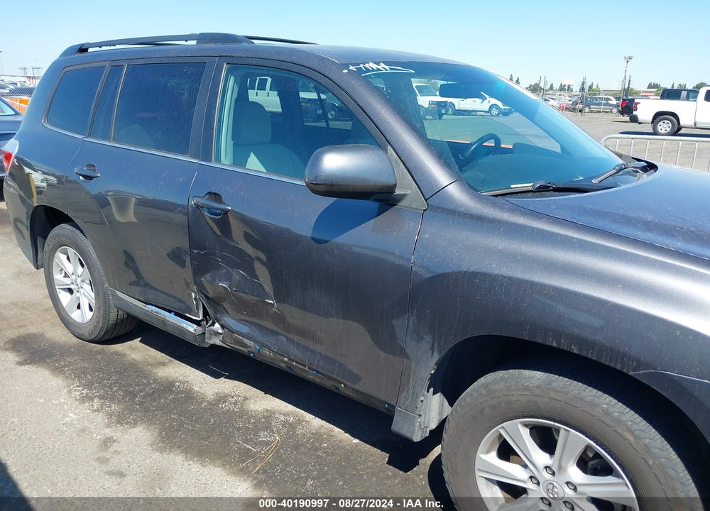 2013 TOYOTA HIGHLANDER BASE PLUS V6 VIN: 5TDZK3EHXDS098166