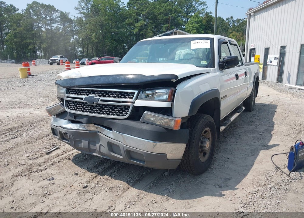 2005 CHEVROLET SILVERADO 2500HD WORK TRUCK VIN: 1GCHC23U95F810705