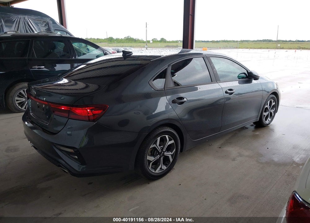 2020 KIA FORTE LXS VIN: 3KPF24AD9LE147930