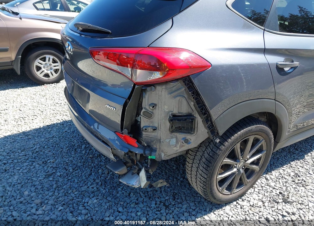 2017 HYUNDAI TUCSON VALUE VIN: KM8J3CA22HU552970