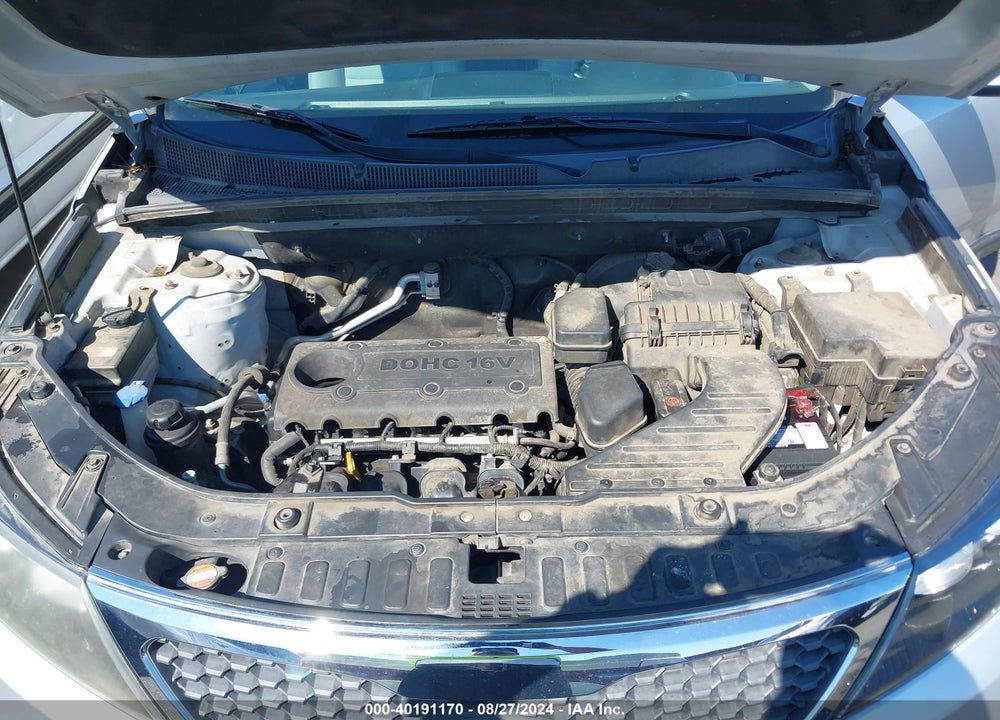 2011 KIA SORENTO LX VIN: 5XYKT3A12BG006906