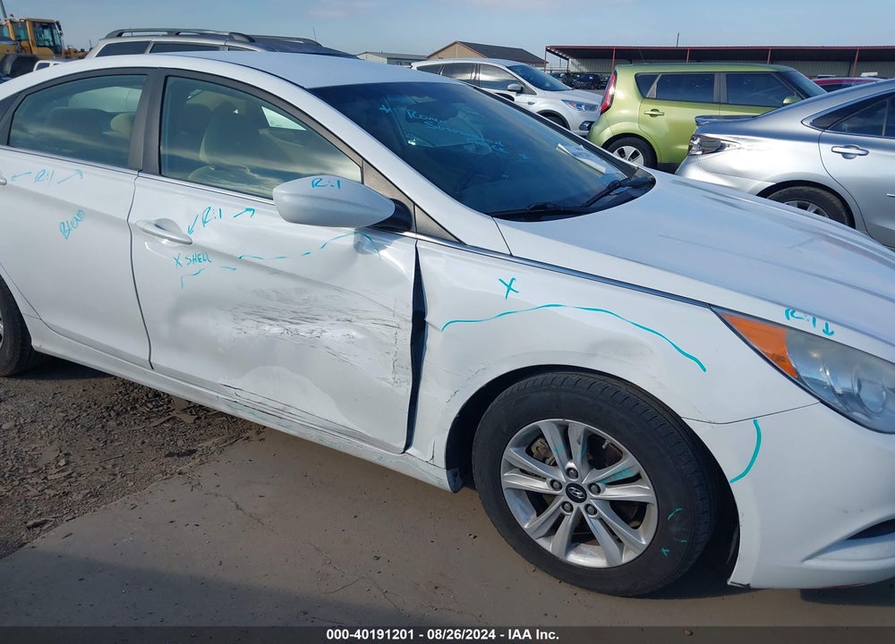 2013 HYUNDAI SONATA GLS VIN: 5NPEB4AC2DH744160