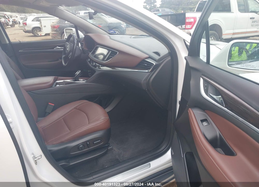 2019 BUICK ENCLAVE AWD AVENIR VIN: 5GAEVCKW9KJ238082