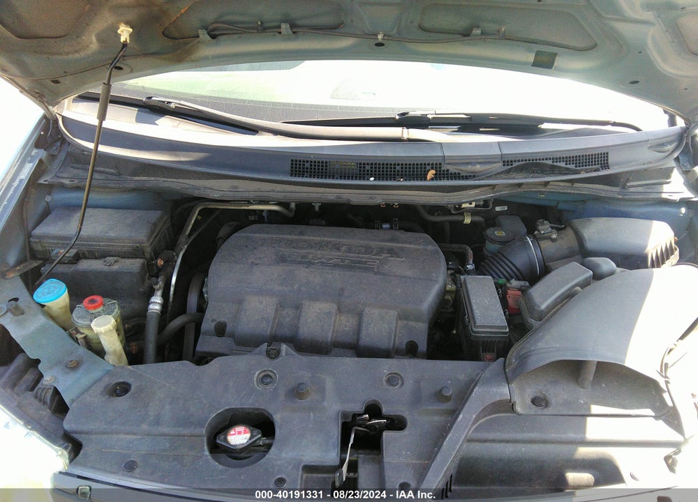 2011 HONDA ODYSSEY EX-L VIN: 5FNRL5H64BB101857