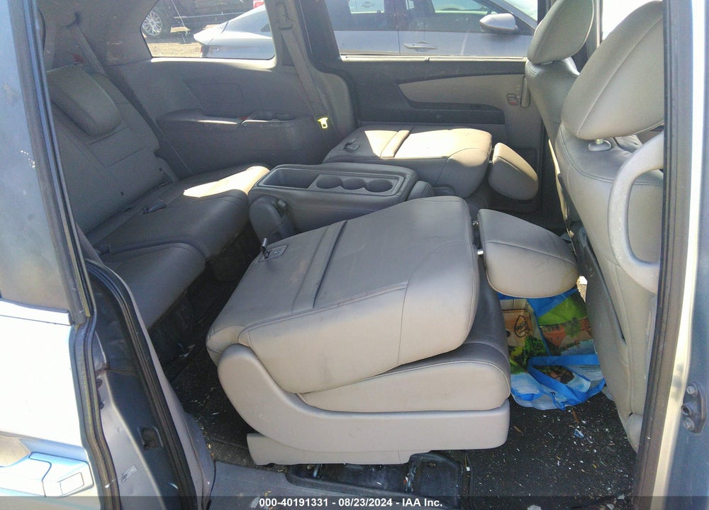 2011 HONDA ODYSSEY EX-L VIN: 5FNRL5H64BB101857