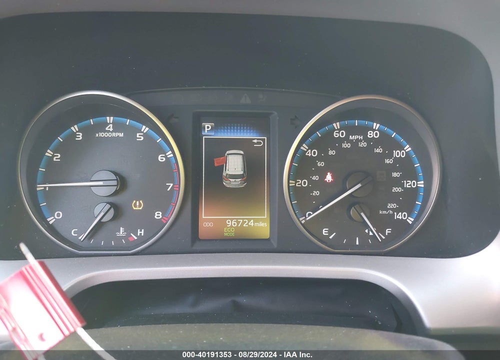 2018 TOYOTA RAV4 LE VIN: 2T3BFREV0JW765707