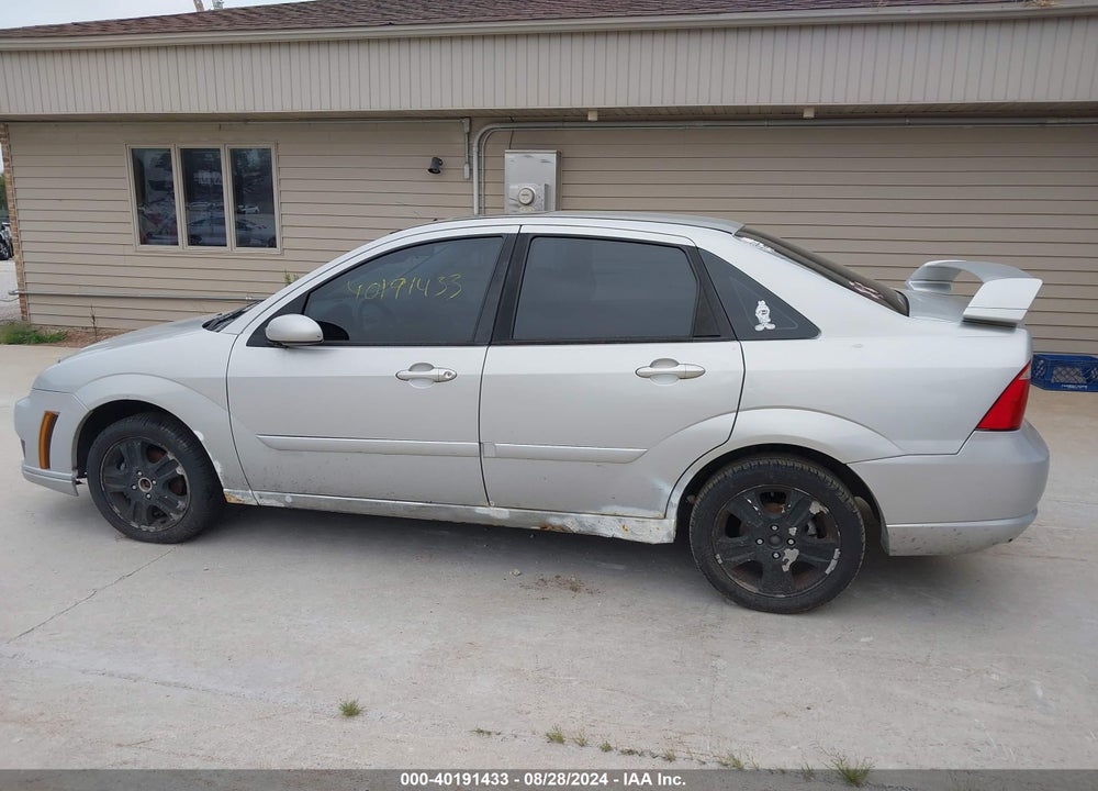 2006 FORD FOCUS VIN: 1FAHP38Z66W213081