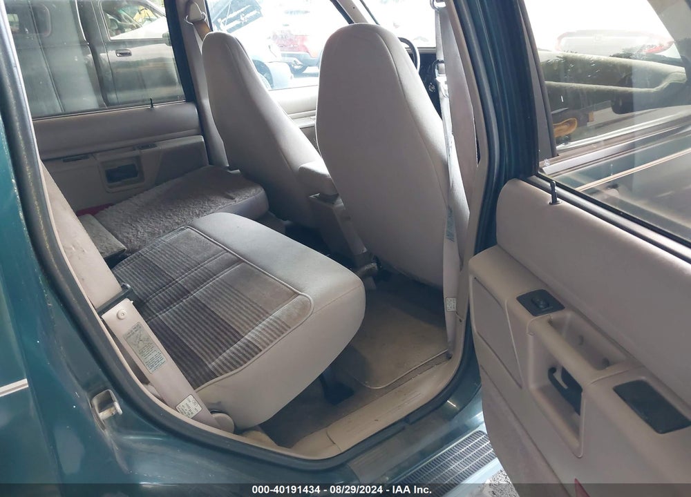 1992 FORD EXPLORER VIN: 1FMDU34X5NUD69642